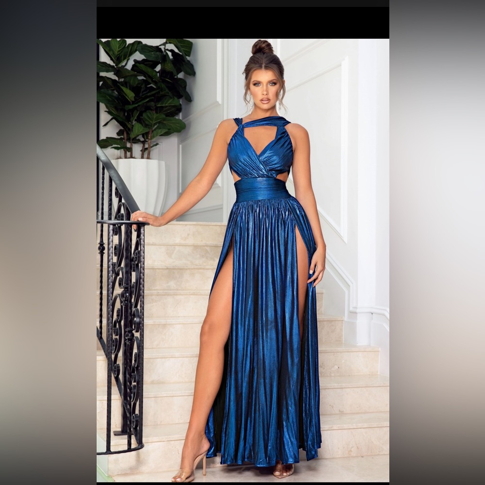 Stunning Hera Dress Abyss by Abyss-limited, great fit!